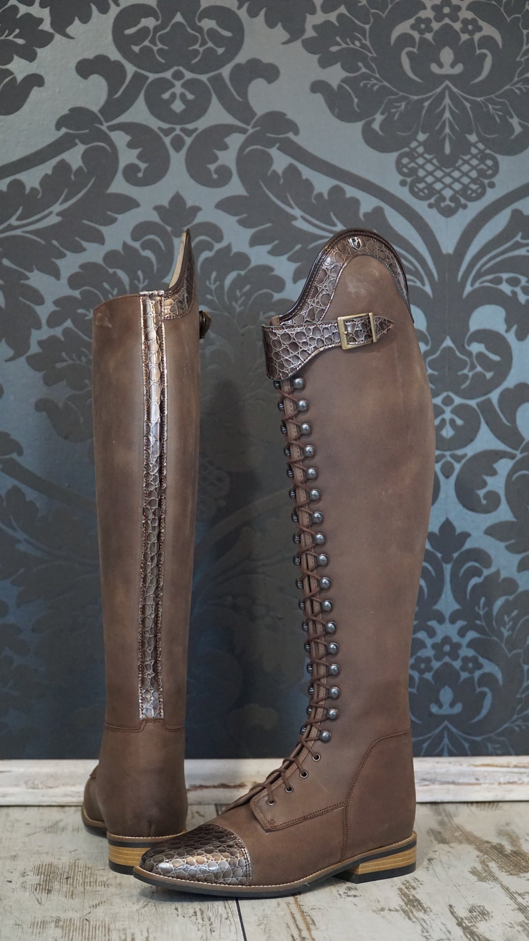 Reitstiefel Modell Habanero mit Schnürung - Braun Wildleder