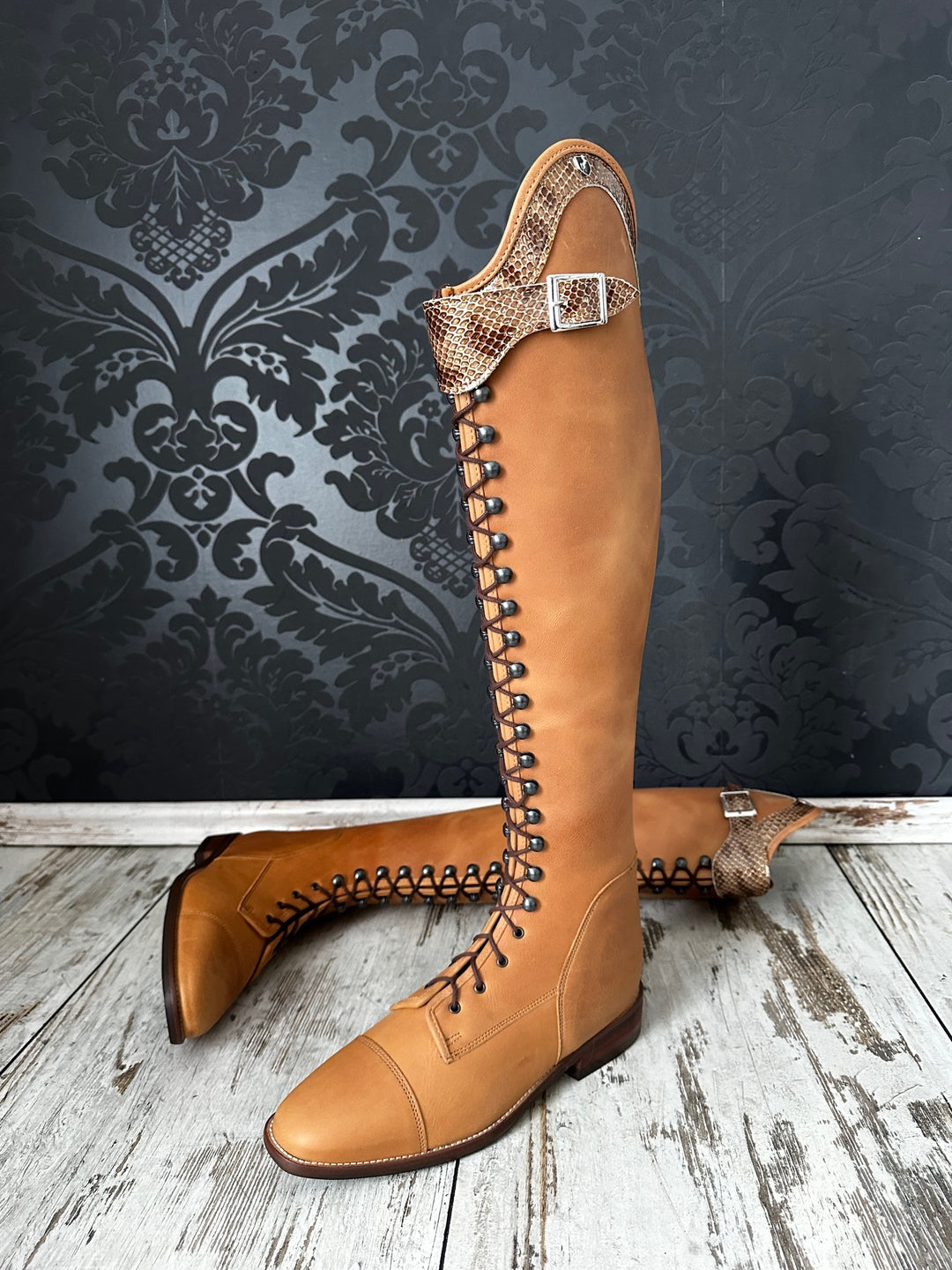 Reitstiefel Modell Habanero mit Schnürung - Hellbraun Wildleder