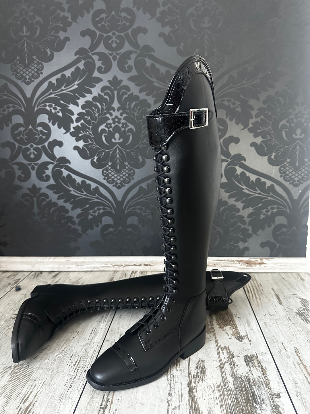 Reitstiefel Modell Habanero mit Schnürung - Schwarz Lackleder