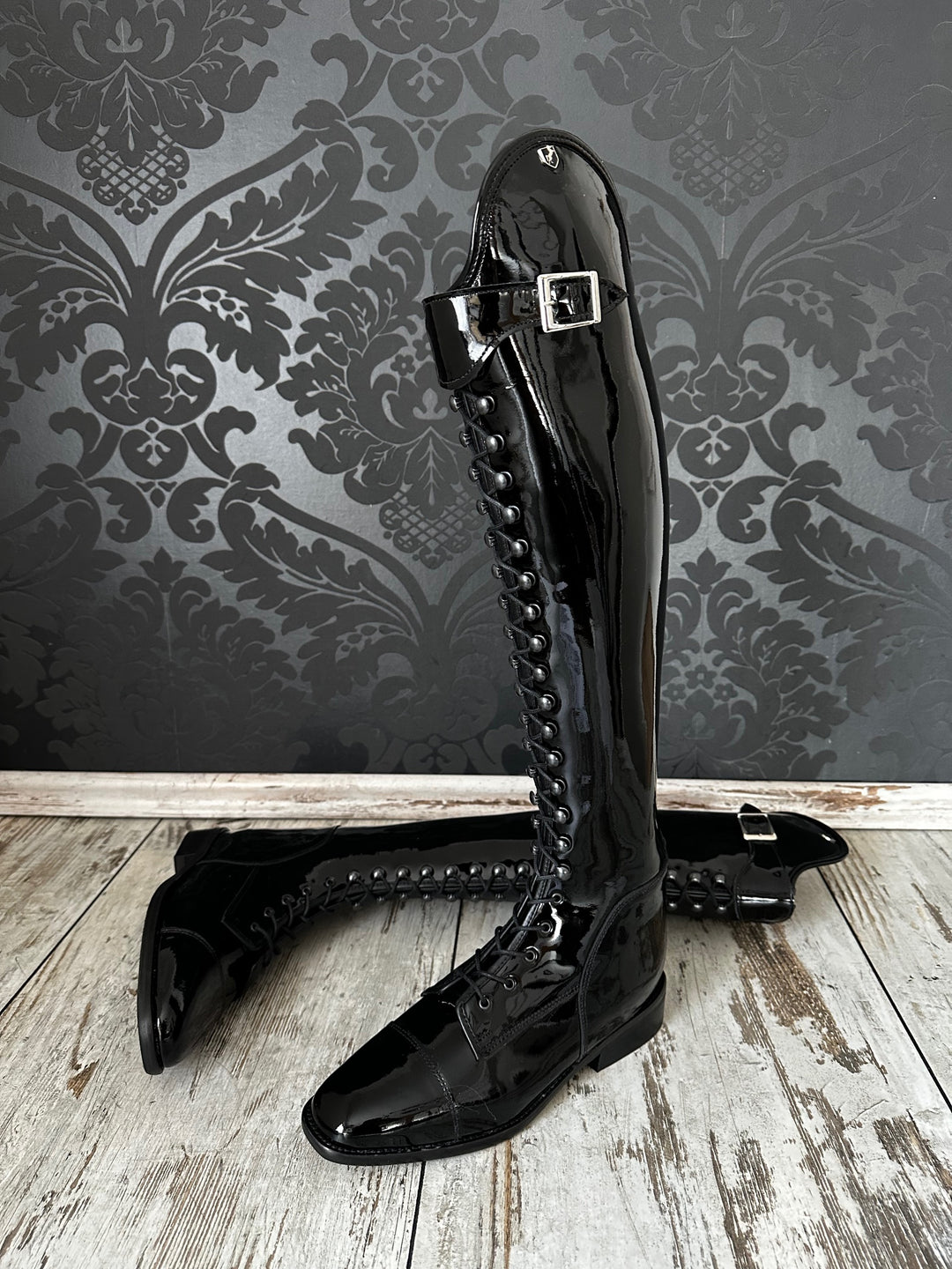 Reitstiefel Modell Habanero mit Schnürung - Schwarz Lackleder