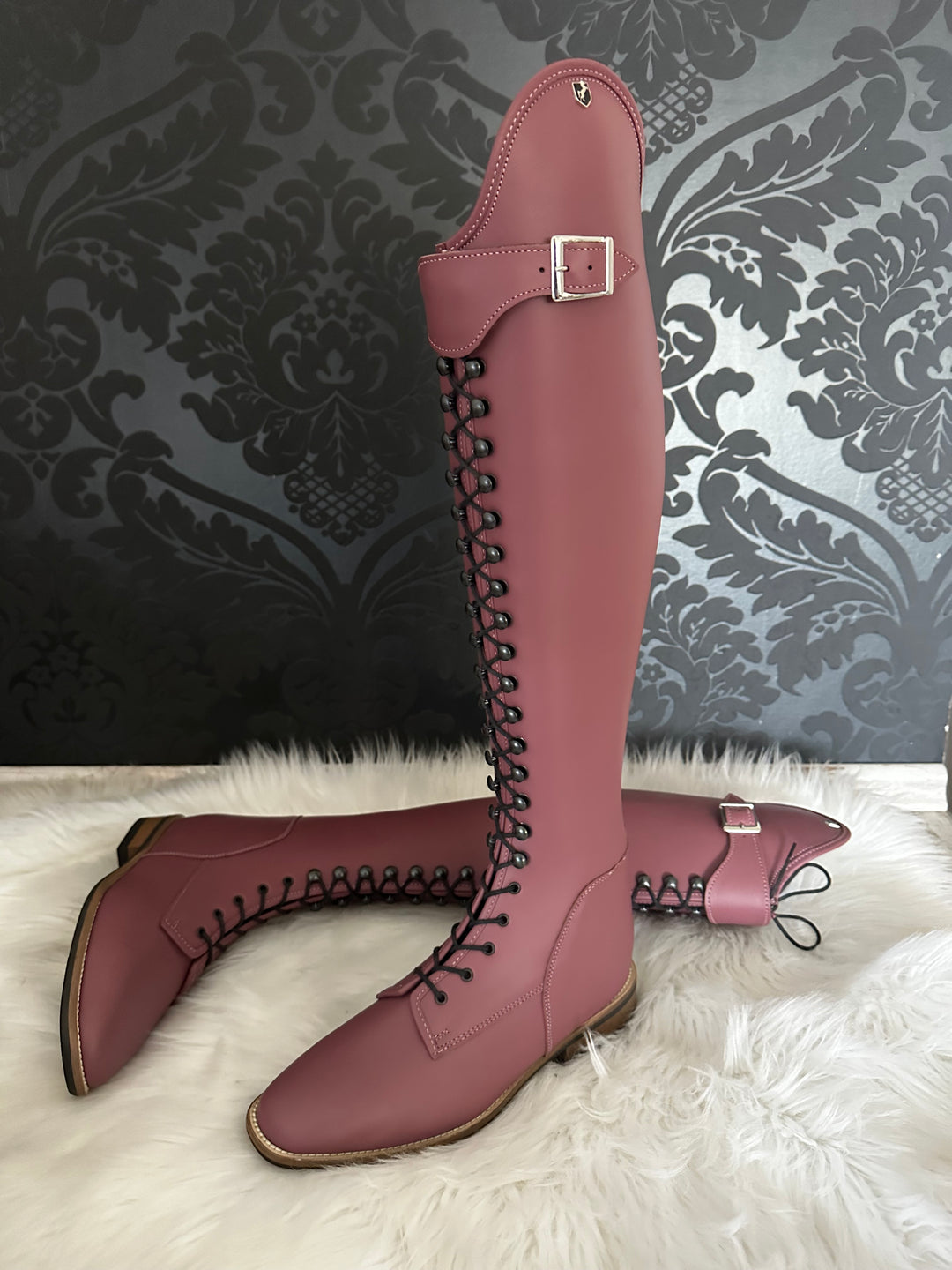 Riding boots model Habanero with lacing - lilac