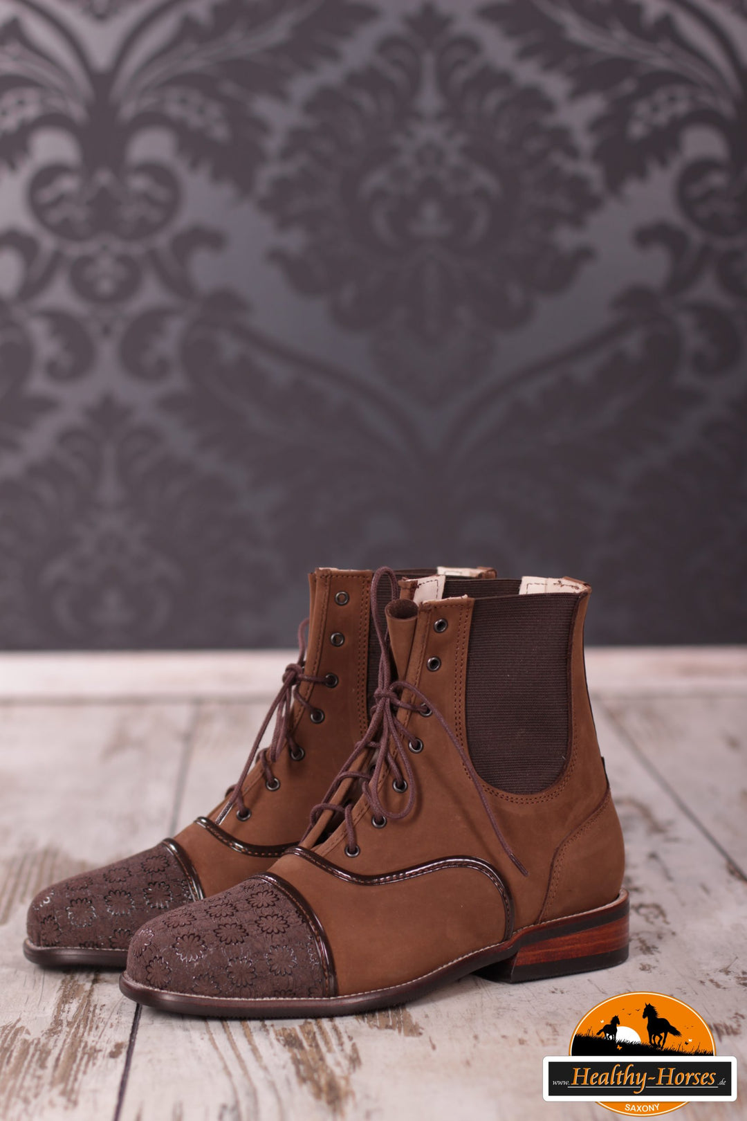Lace-up ankle boots - Brown