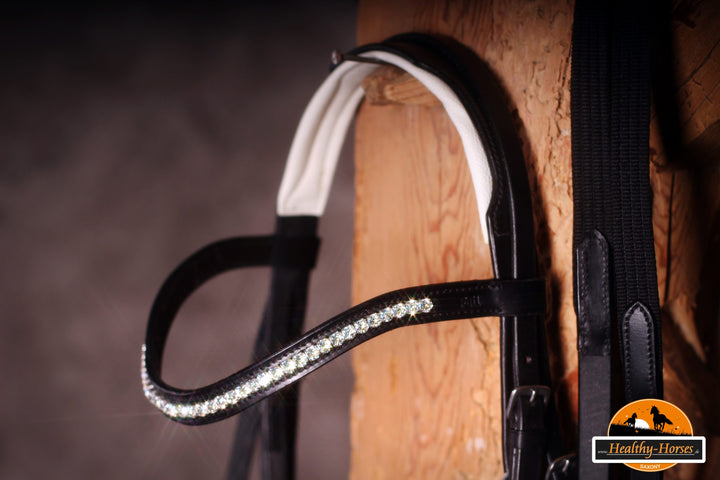 healthy_horses_trense_lacknasenriemen_swarovski_stirnband_stirnriemen_konfigurator_konfigurieren_unterlegt_genickstück